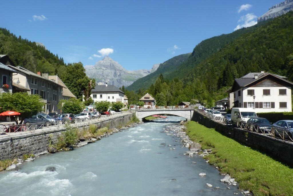 Sixt-Fer-à-Cheval : le joyau naturel